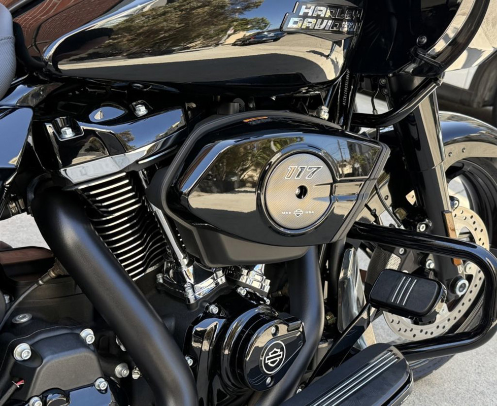 Road Glide®