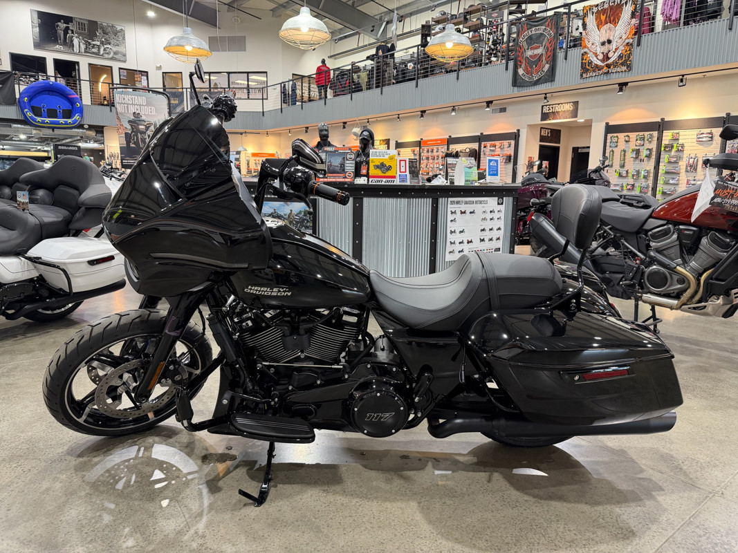 Street Glide®