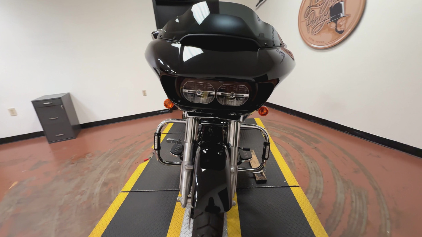 Road Glide®