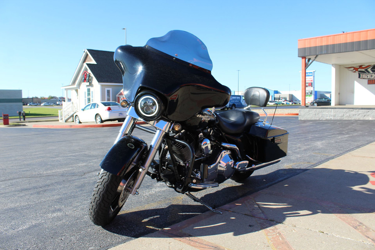 Street Glide®