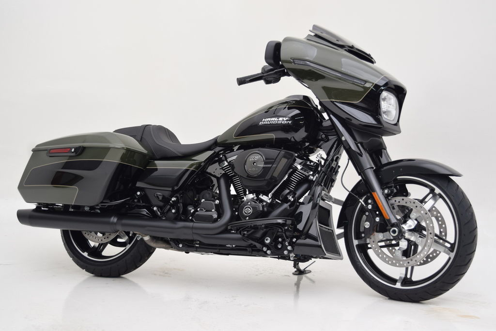 Street Glide®