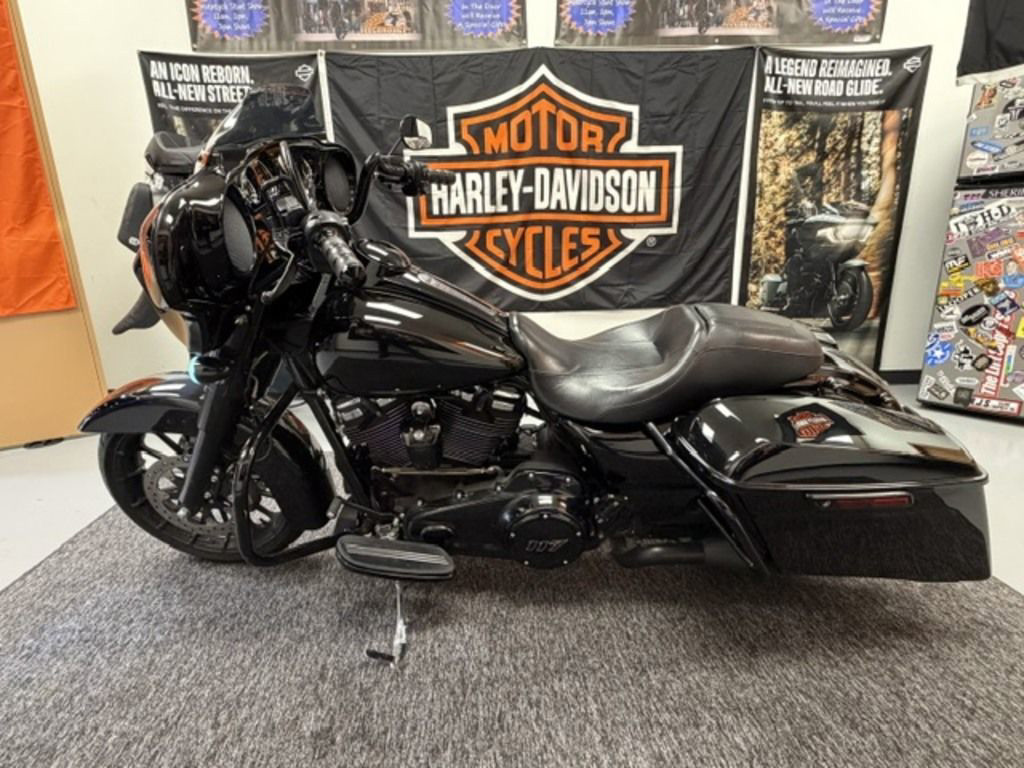 Street Glide® Special