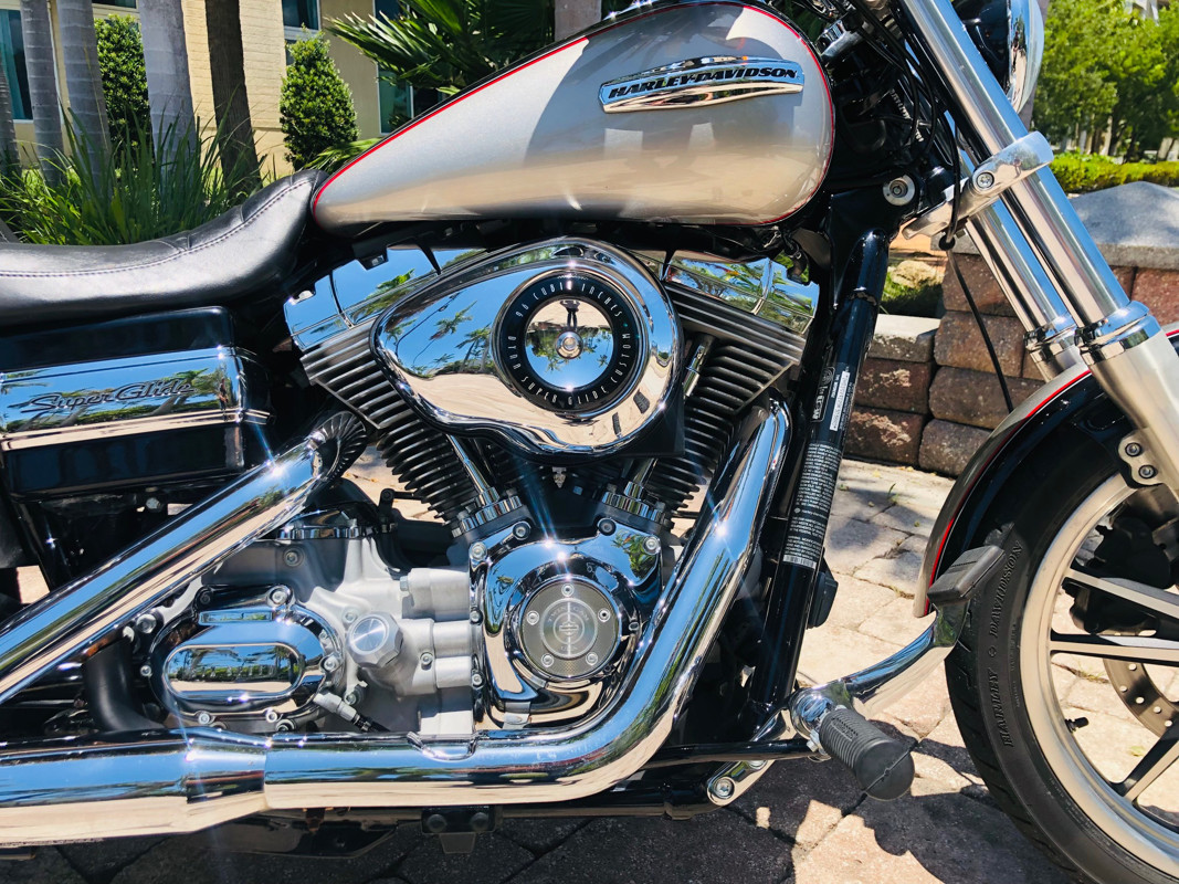 Dyna® Super Glide® Custom