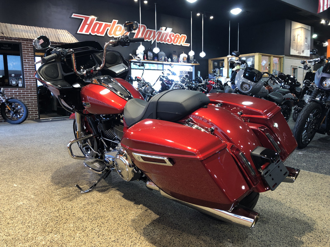 Road Glide®