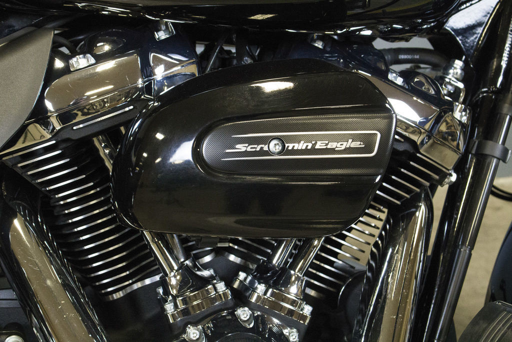 Street Glide®