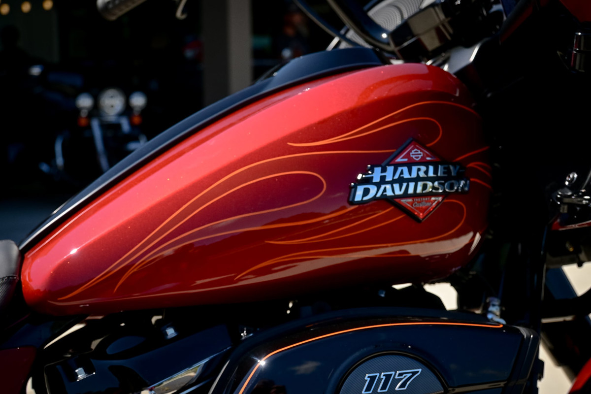 Road Glide®