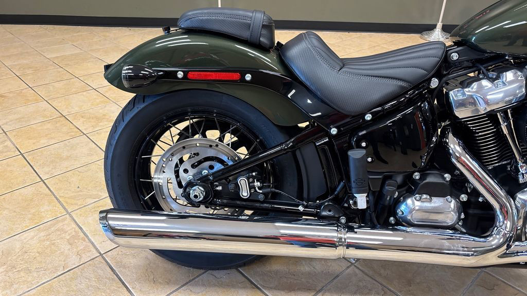 Street Bob®