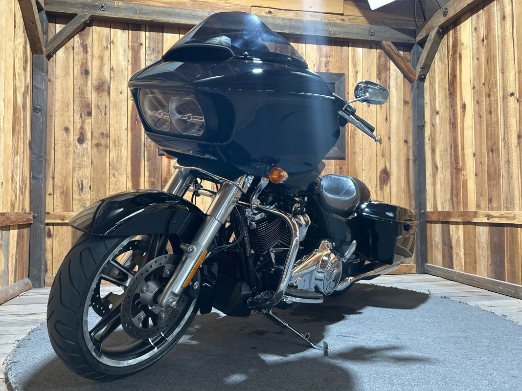 Road Glide®