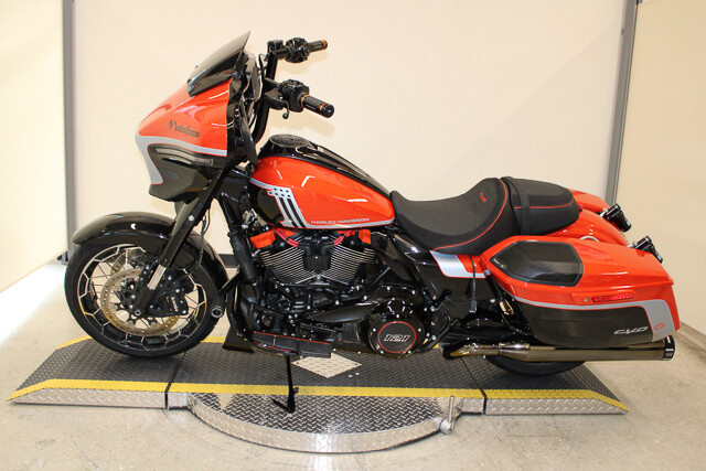 CVO® Street Glide®