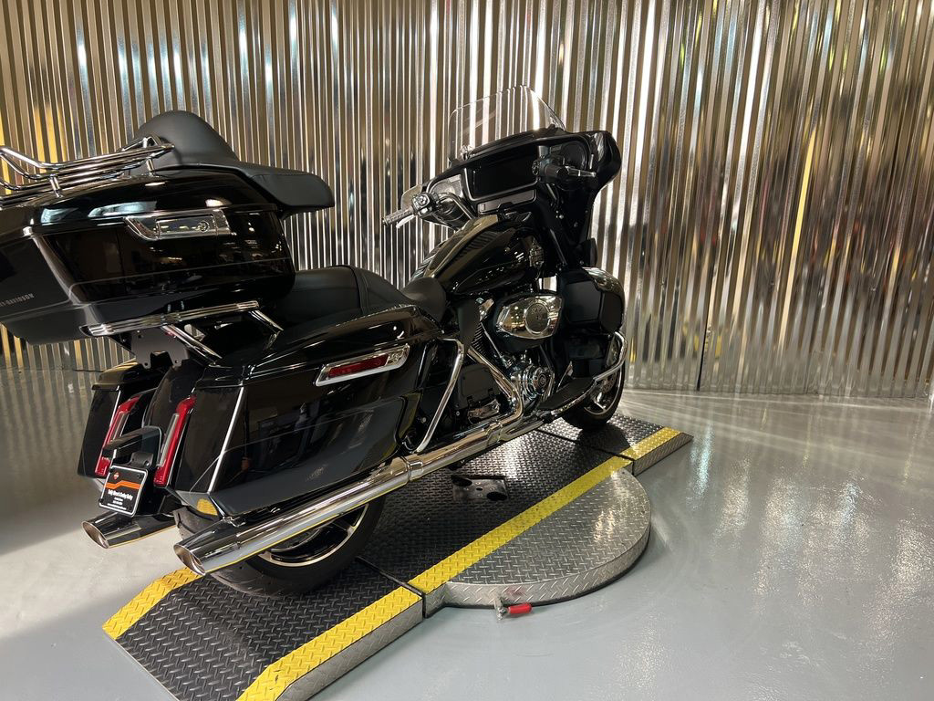 Street Glide® Ultra