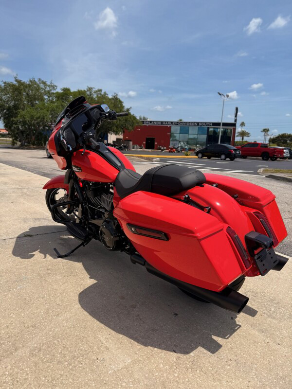 Street Glide®