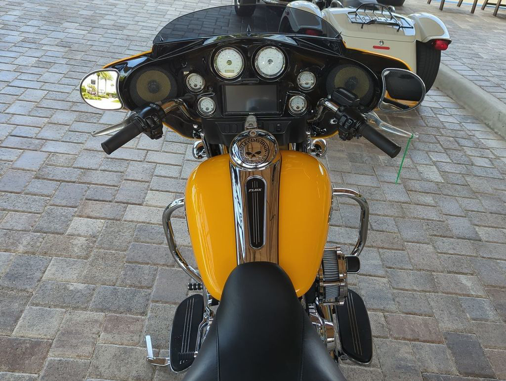 Street Glide®