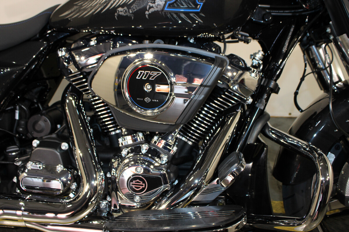 Street Glide®