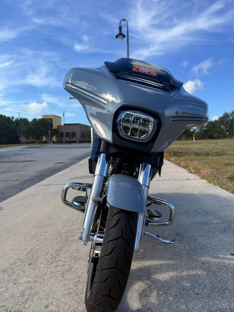 Street Glide®
