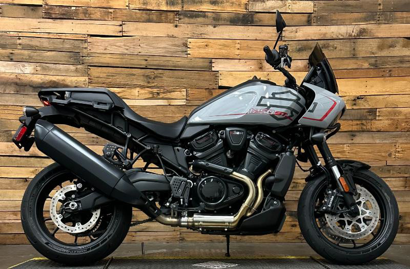 Pan America® 1250 ST