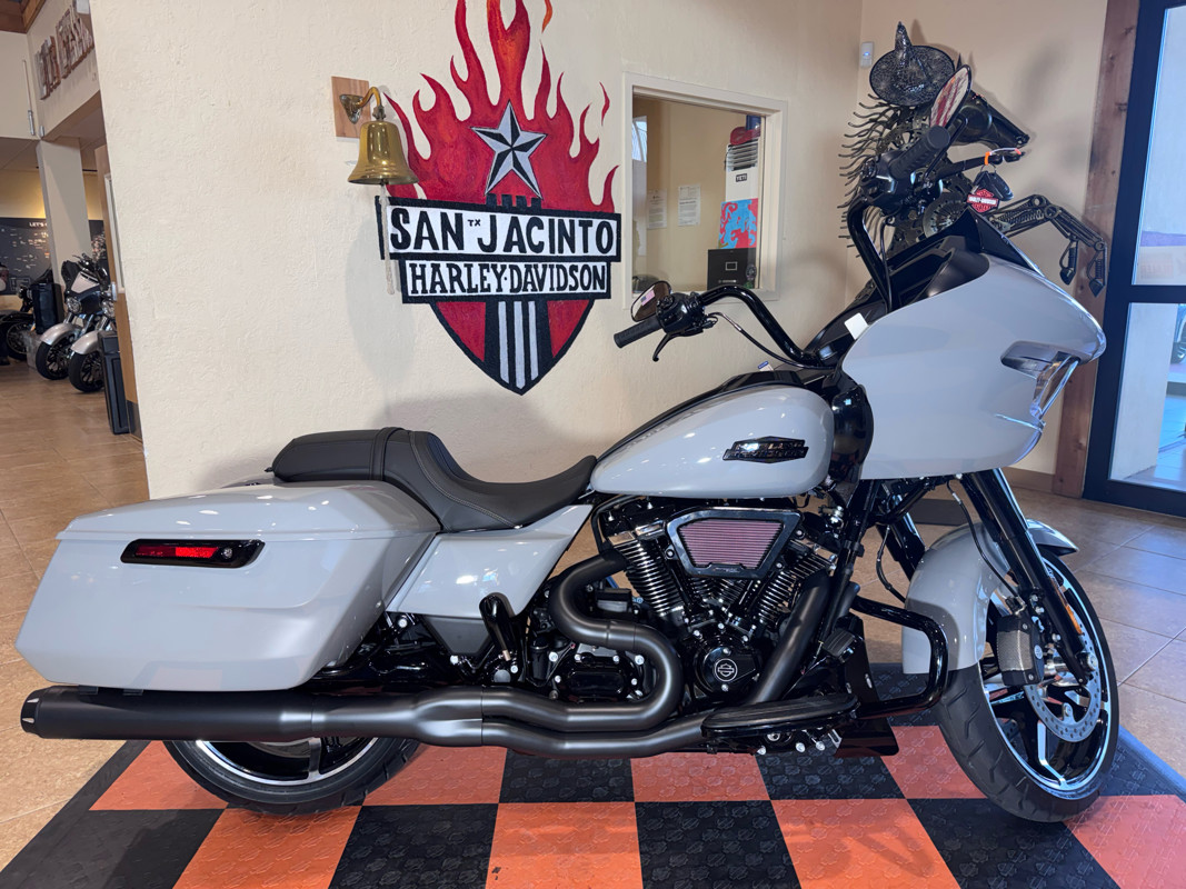 Road Glide®
