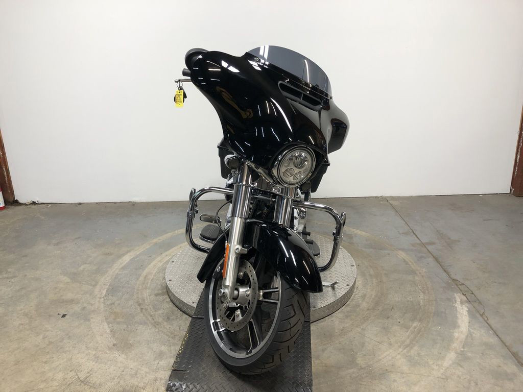 Street Glide®