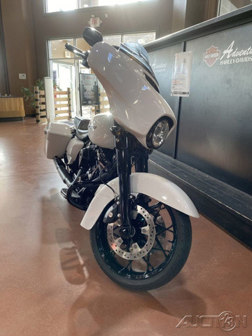 Street Glide® Special