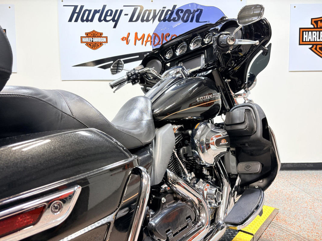 Electra Glide® Ultra Limited® Low