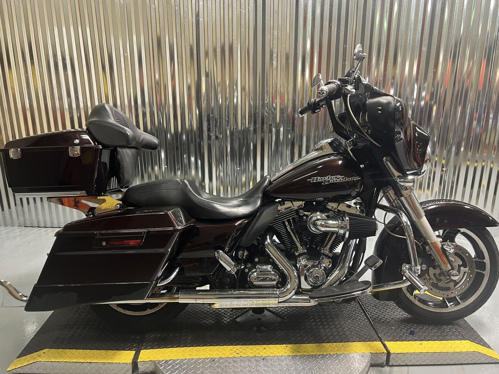 Street Glide®