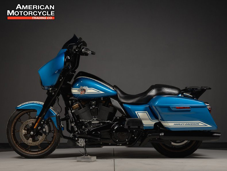 Street Glide® ST