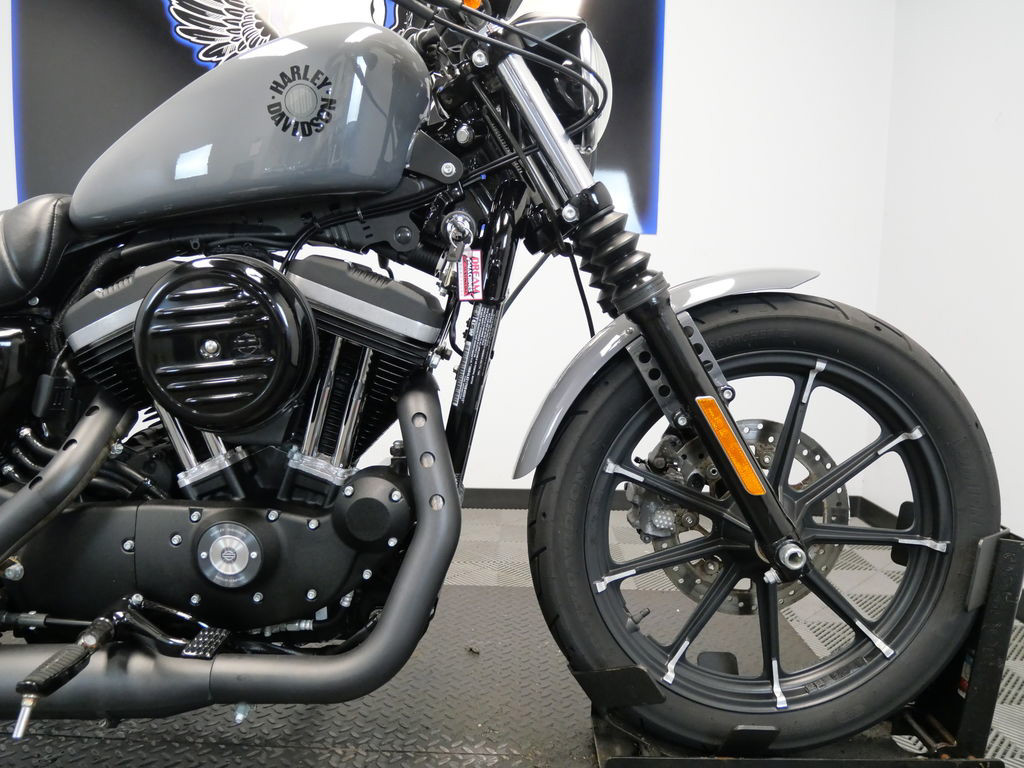 Iron 883®