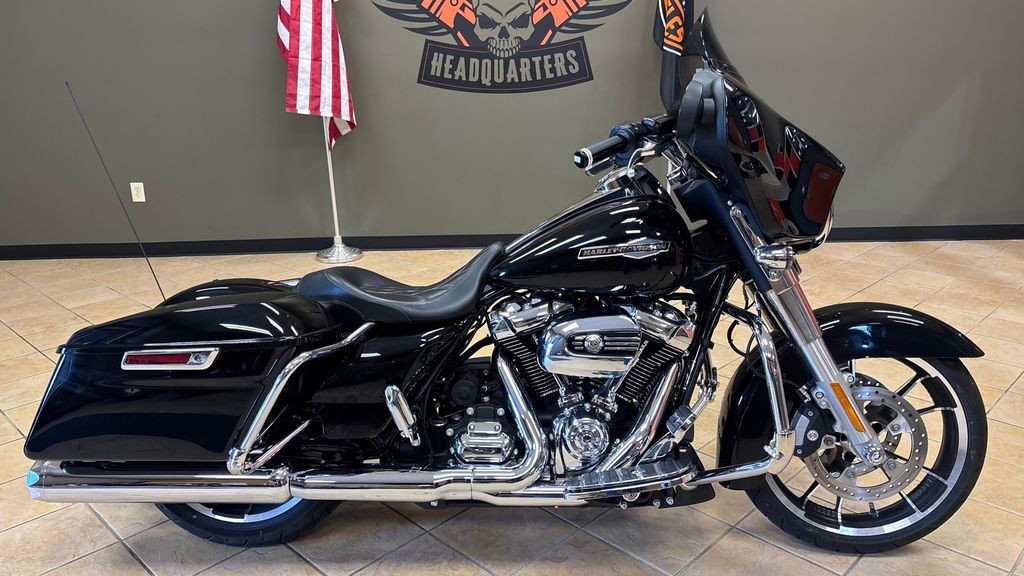 Street Glide®