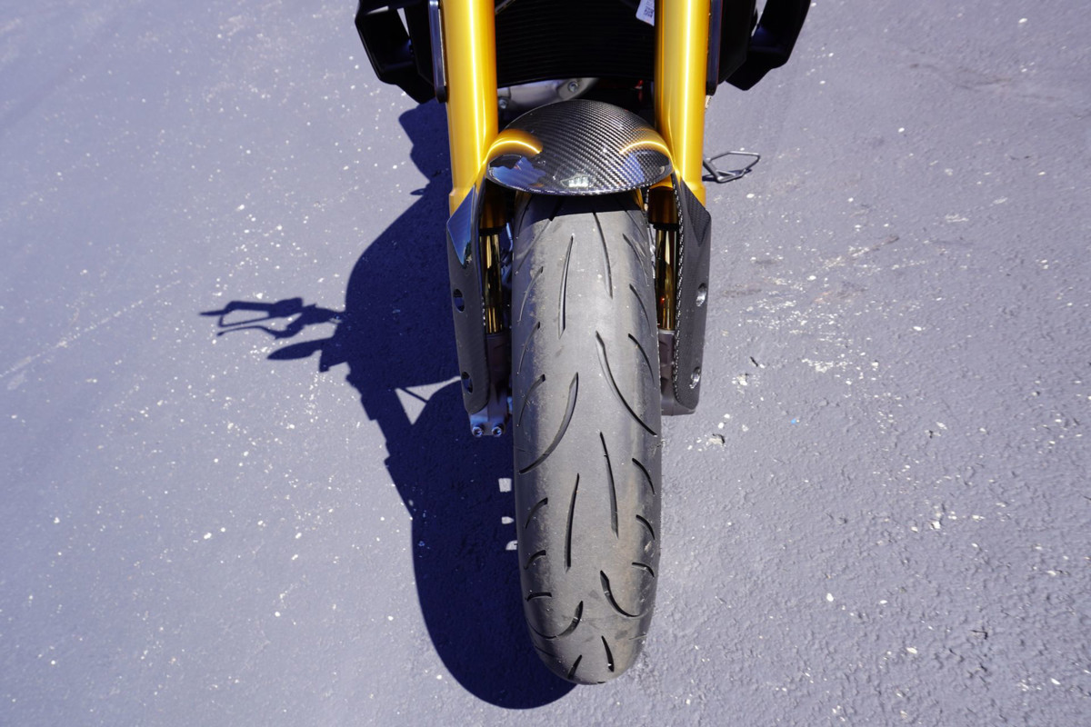 FTR R Carbon