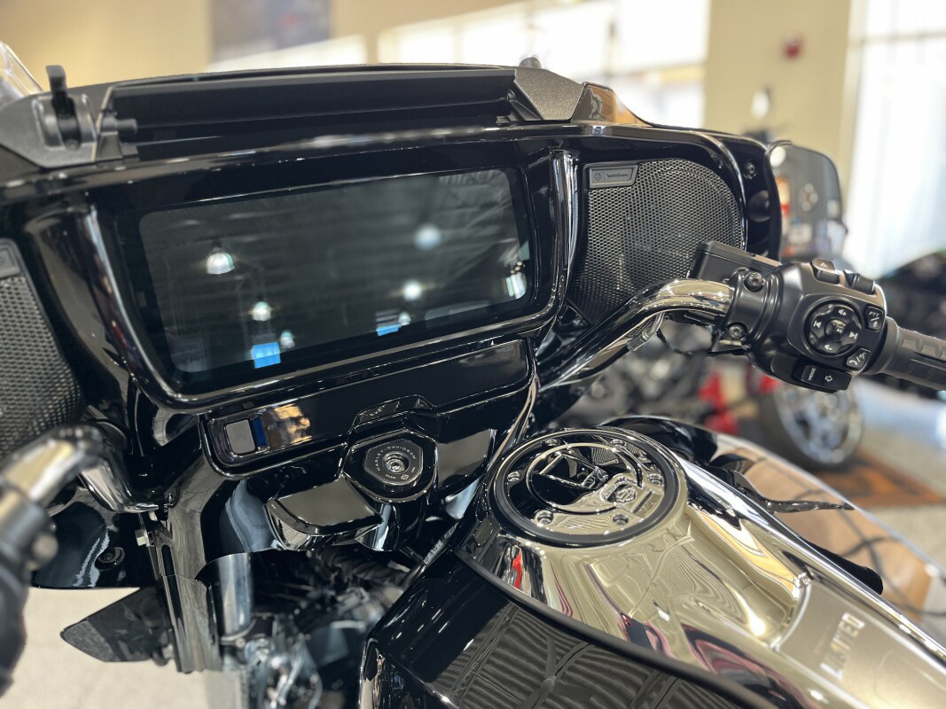 Street Glide® Limited
