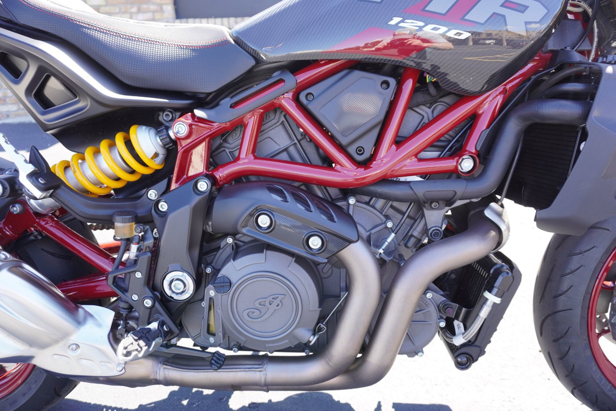 FTR R Carbon