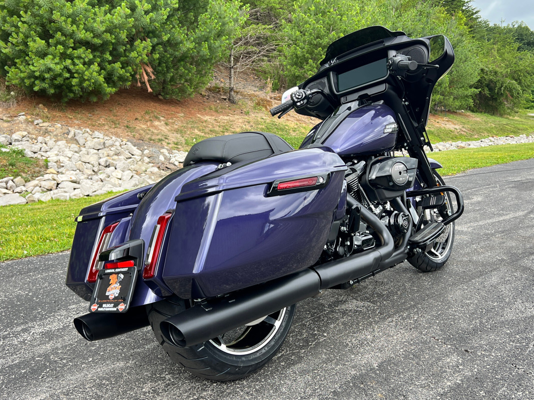 Street Glide®