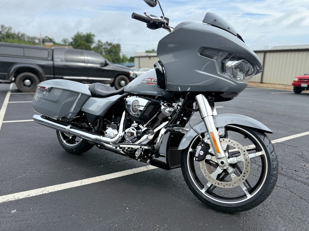 Road Glide®