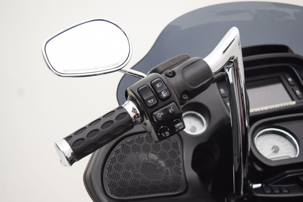 Road Glide®