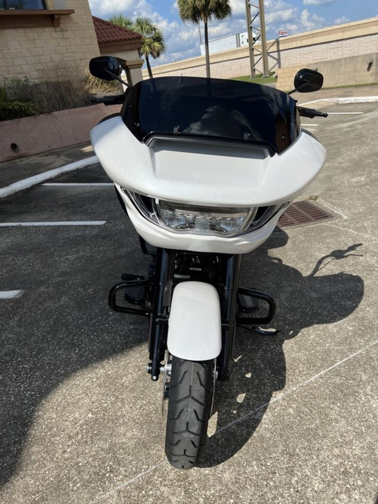 Road Glide®