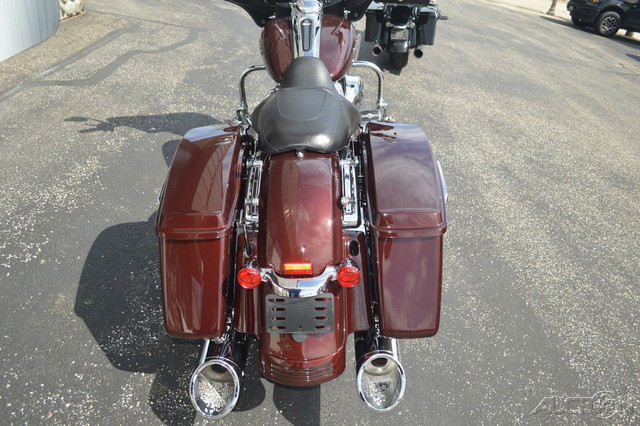 Street Glide®