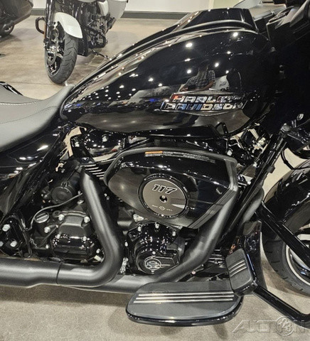 Road Glide®