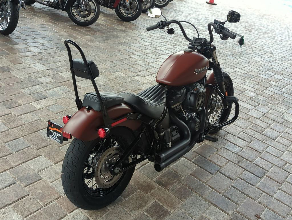 Softail® Street Bob®