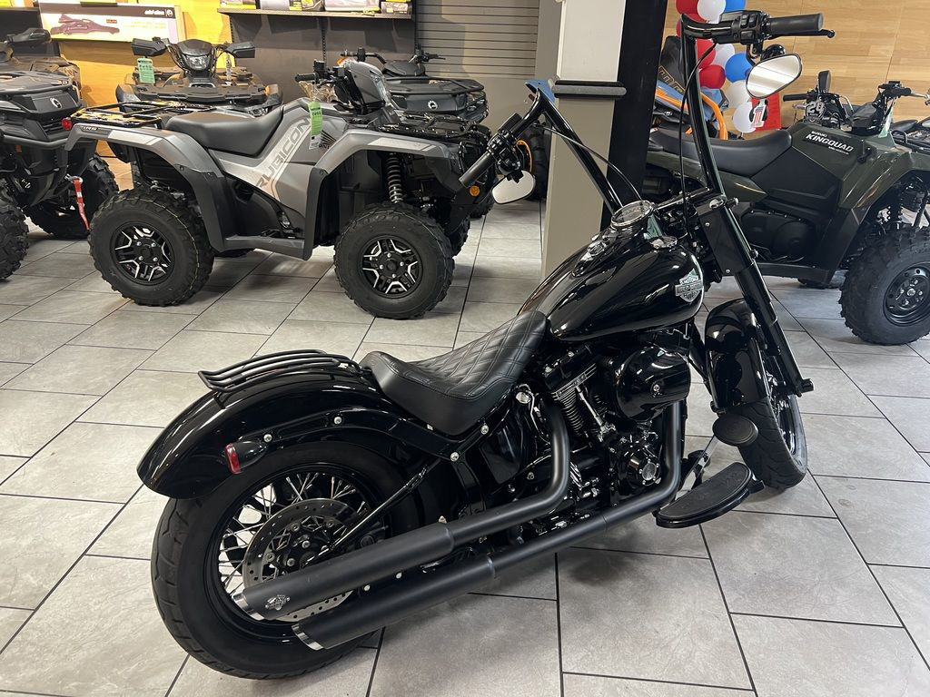 Softail® Slim® S