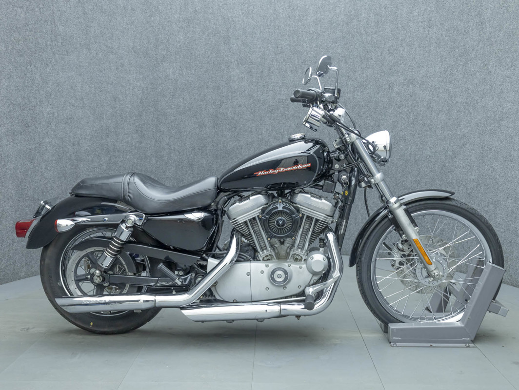 Sportster® 883 Custom