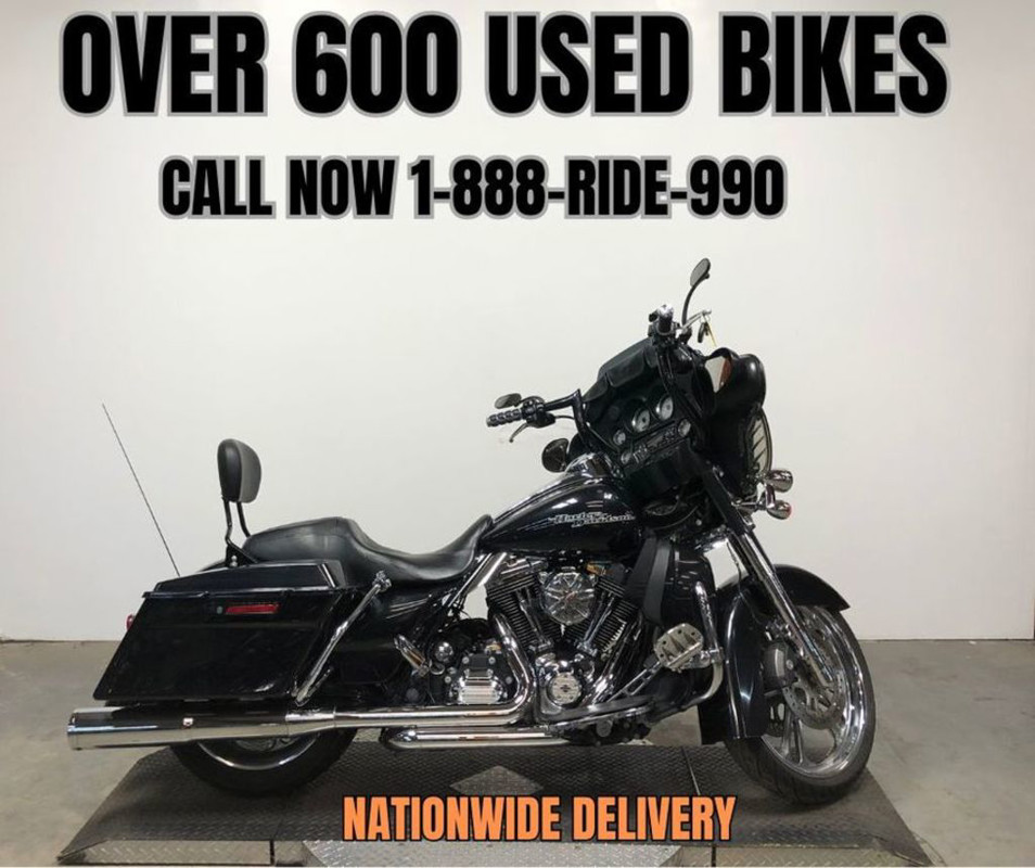 Street Glide®