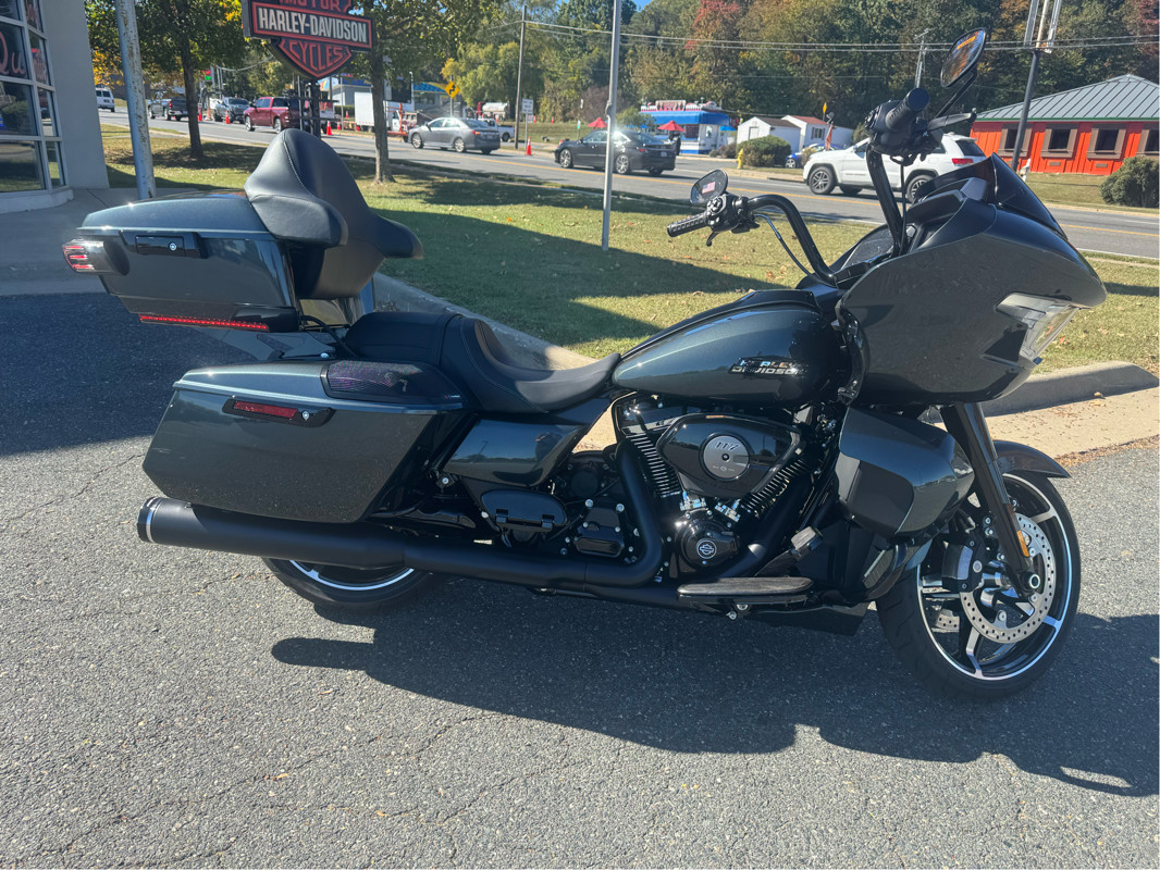 Road Glide®