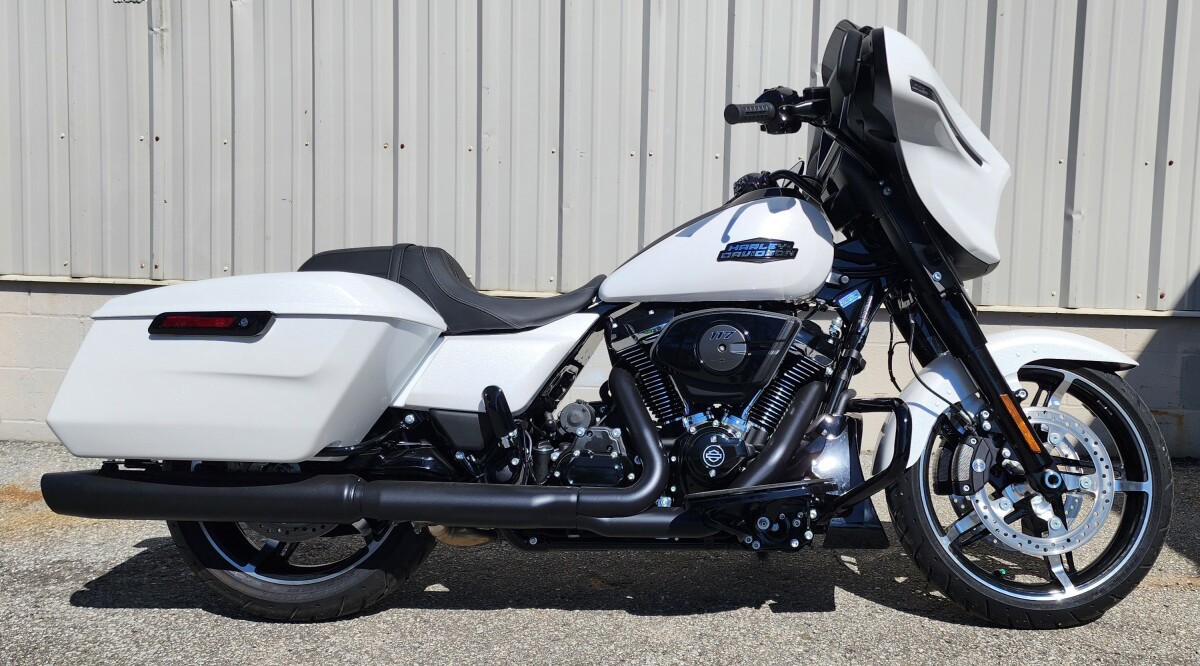 Street Glide®