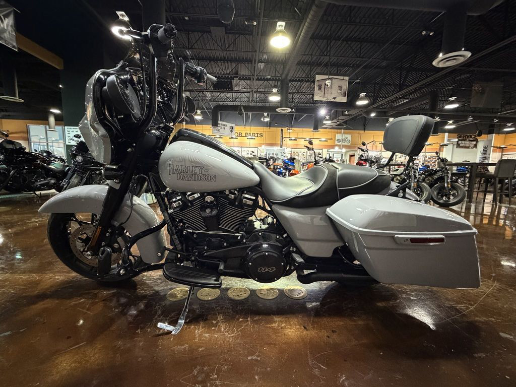 Street Glide® Special