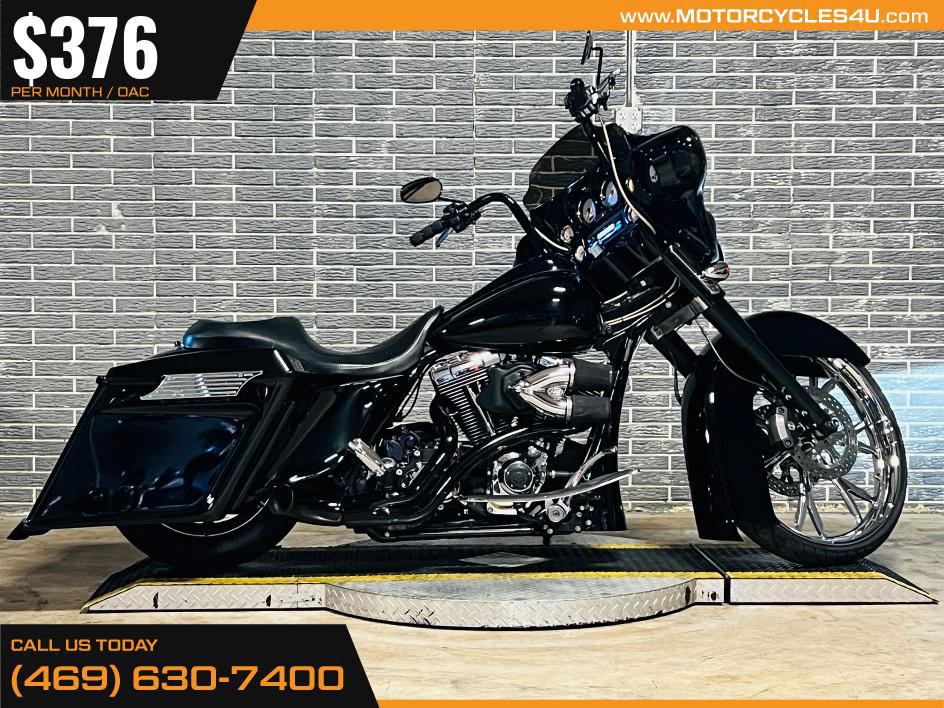 Street Glide®
