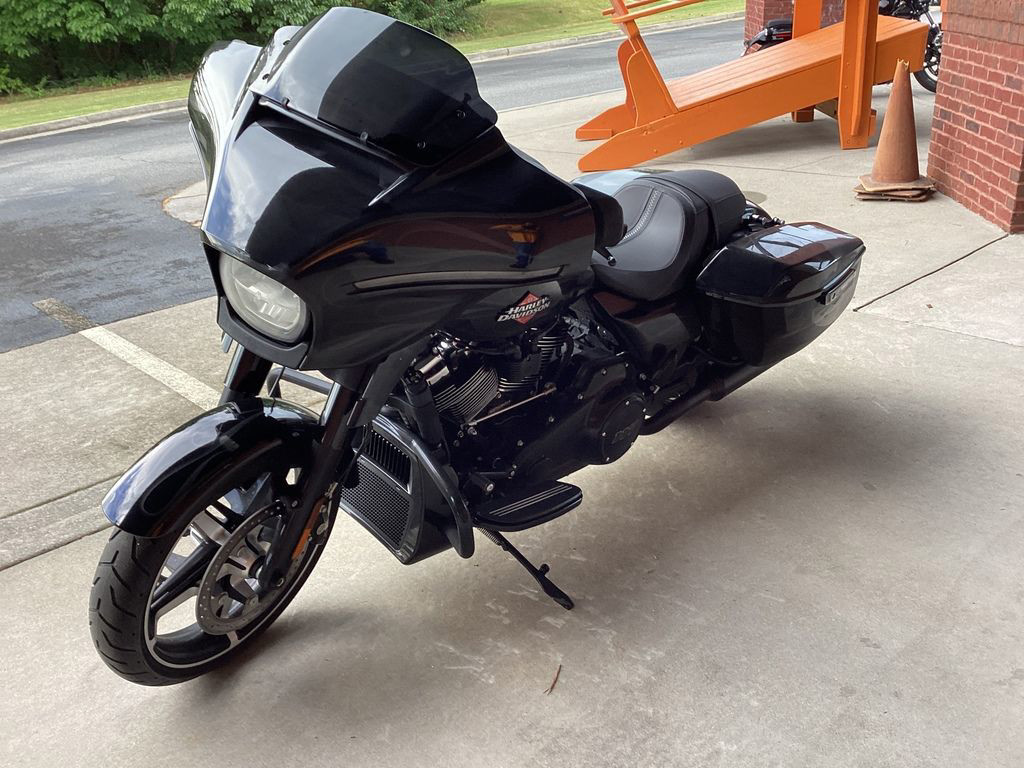 Street Glide®