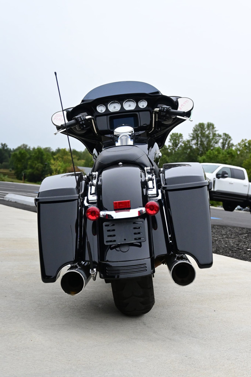 Street Glide®