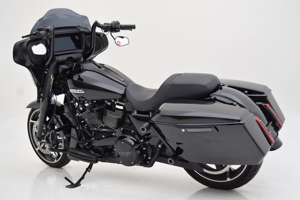 Street Glide®