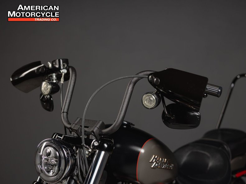 Softail® Street Bob®