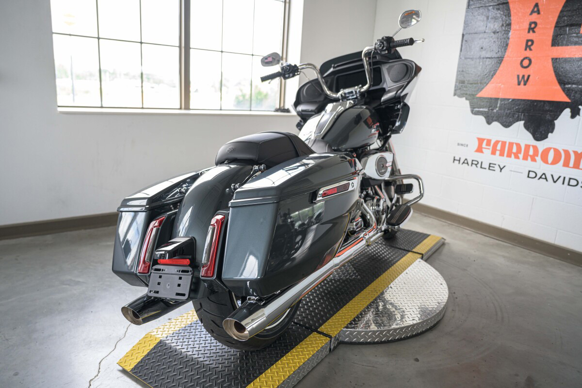 Road Glide®