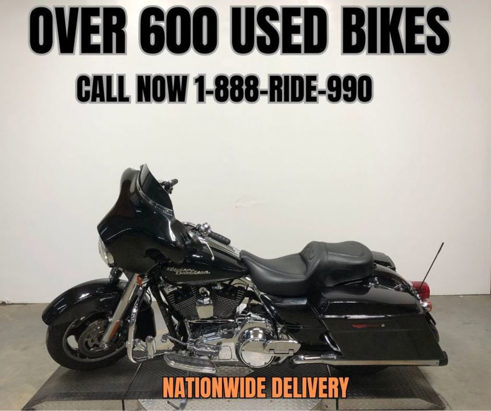 Street Glide®